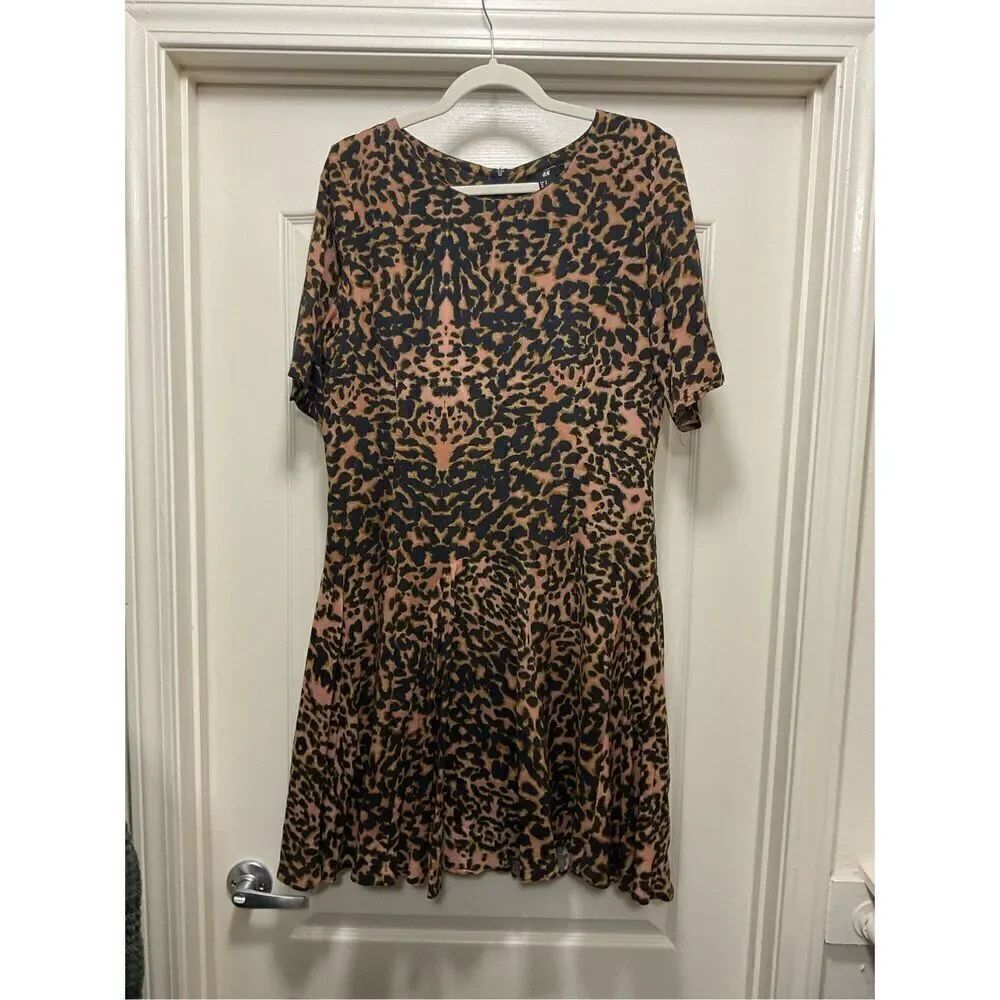 H&M Short Sleeved Fit and Flare Animal/Leopard Dress (Size 14)